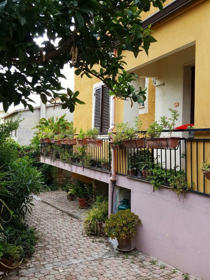 B&B Sara Ossi Exterior photo